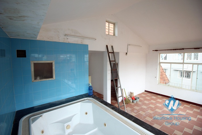 Gorgeous house in Tay Ho district for rent 